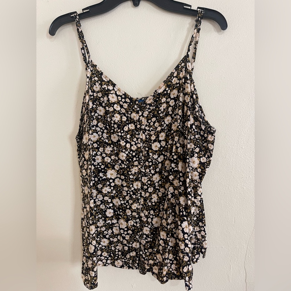 Old Navy Floral Print top